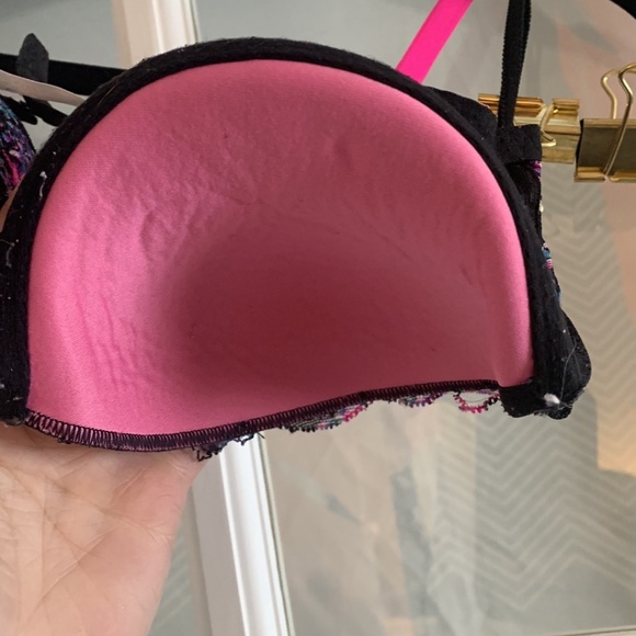 Women’s bra - Picture 4 of 5
